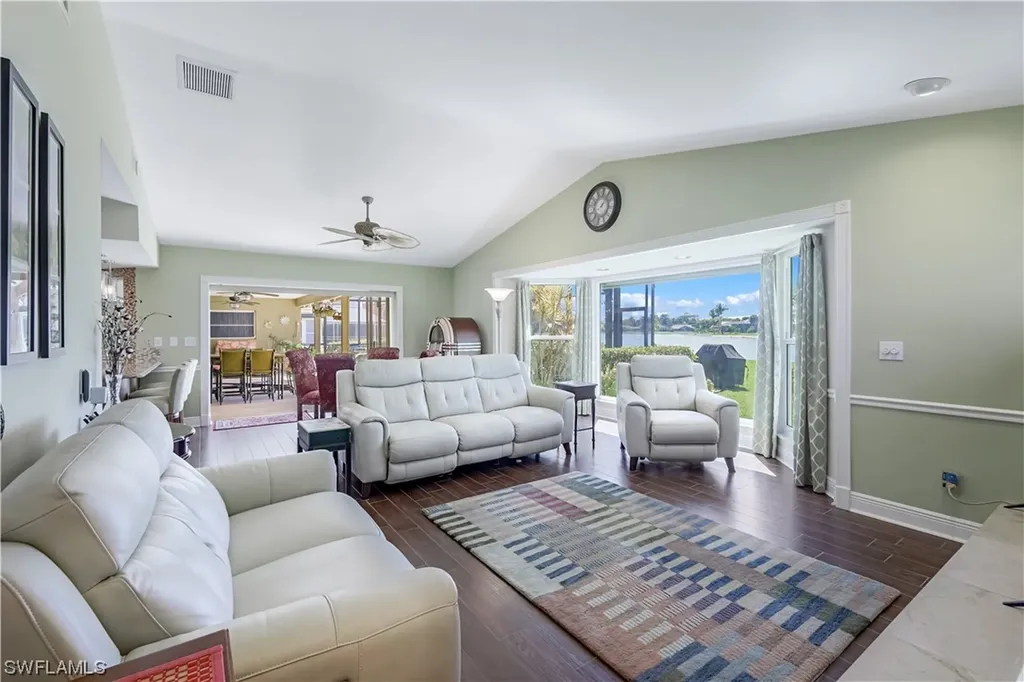 459 Henley Drive Naples FL 34104