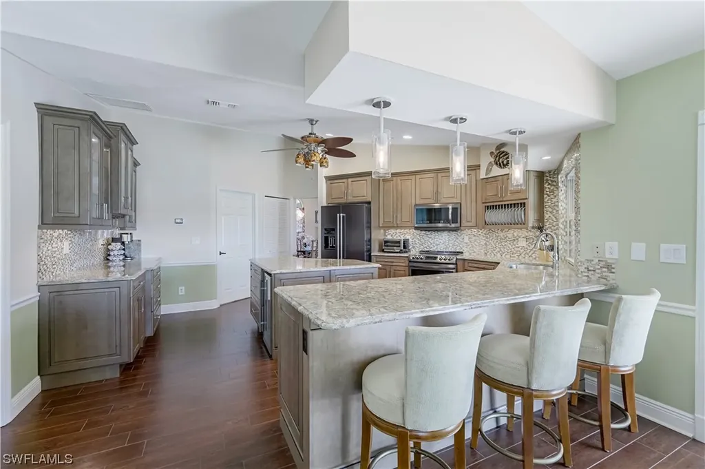 459 Henley Drive Naples FL 34104