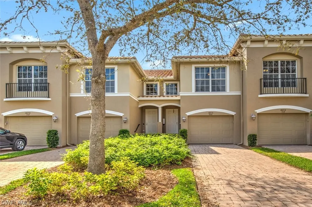 18910 Bay Woods Lake Drive Fort Myers FL 33908