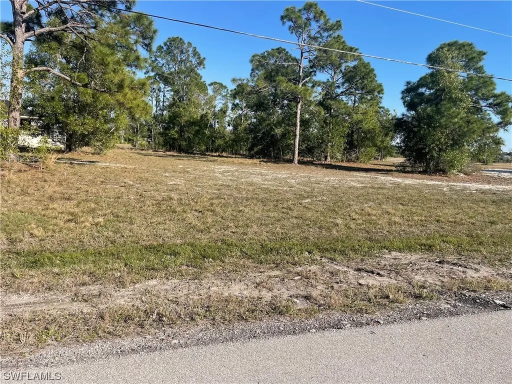 4713 Nw 40th Avenue Cape Coral FL 33993