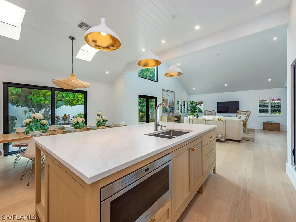 14 Las Brisas Way Naples FL 34108