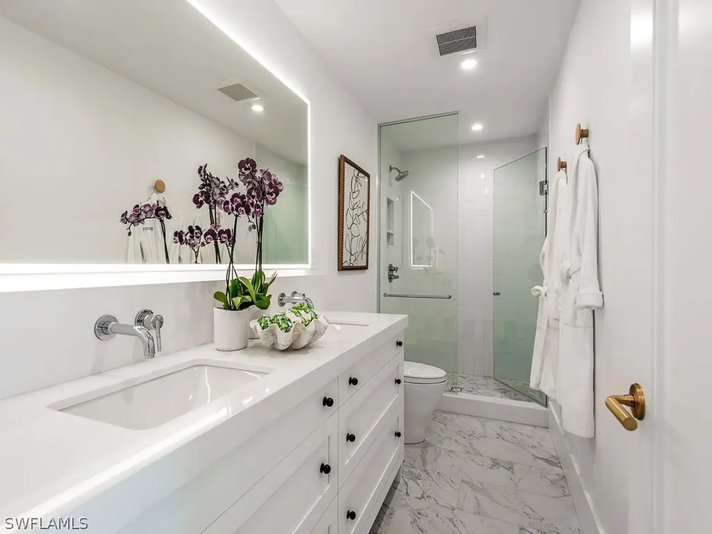 14 Las Brisas Way Naples FL 34108