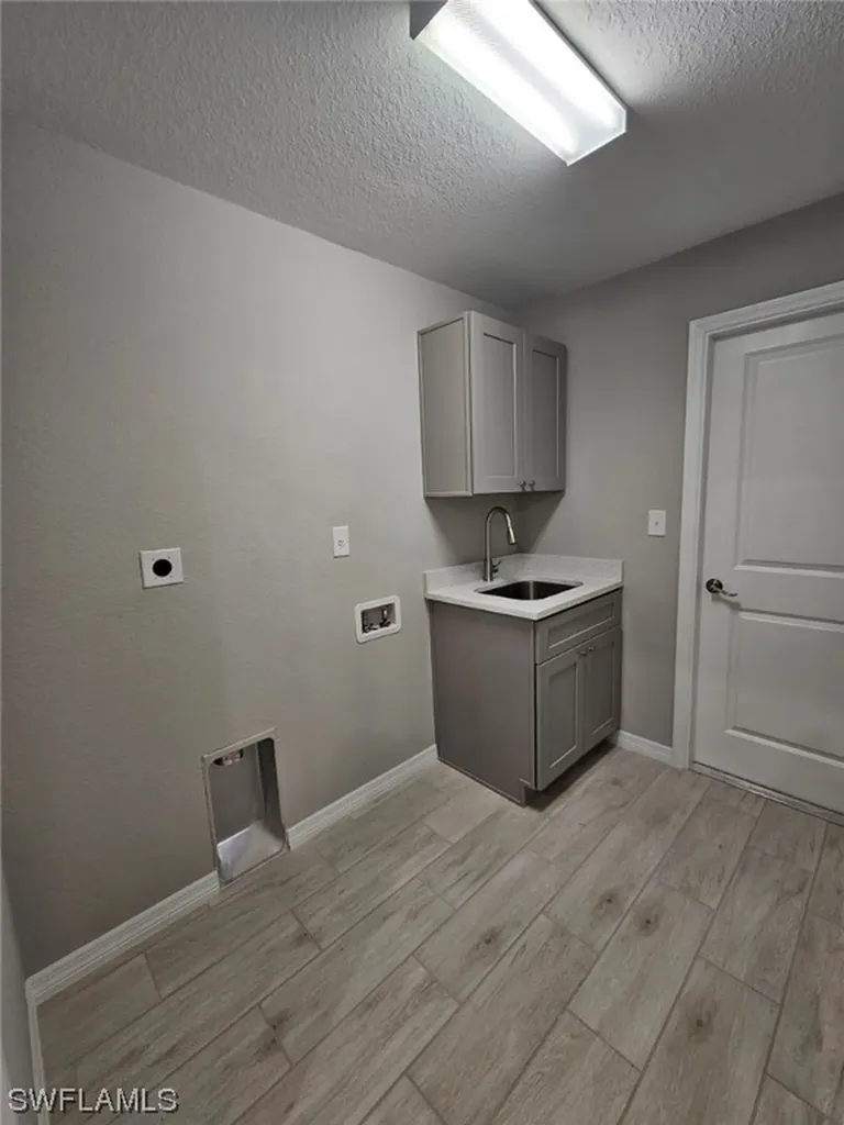 2209 NE 36th Street Cape Coral FL 33909