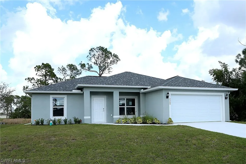 2209 NE 36th Street Cape Coral FL 33909