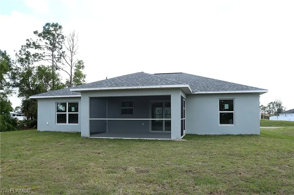 2209 NE 36th Street Cape Coral FL 33909