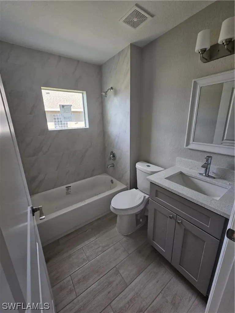 2209 NE 36th Street Cape Coral FL 33909
