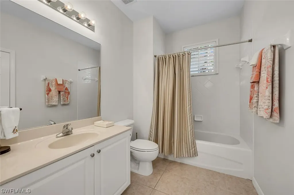 4873 Hampshire Court Naples FL 34112