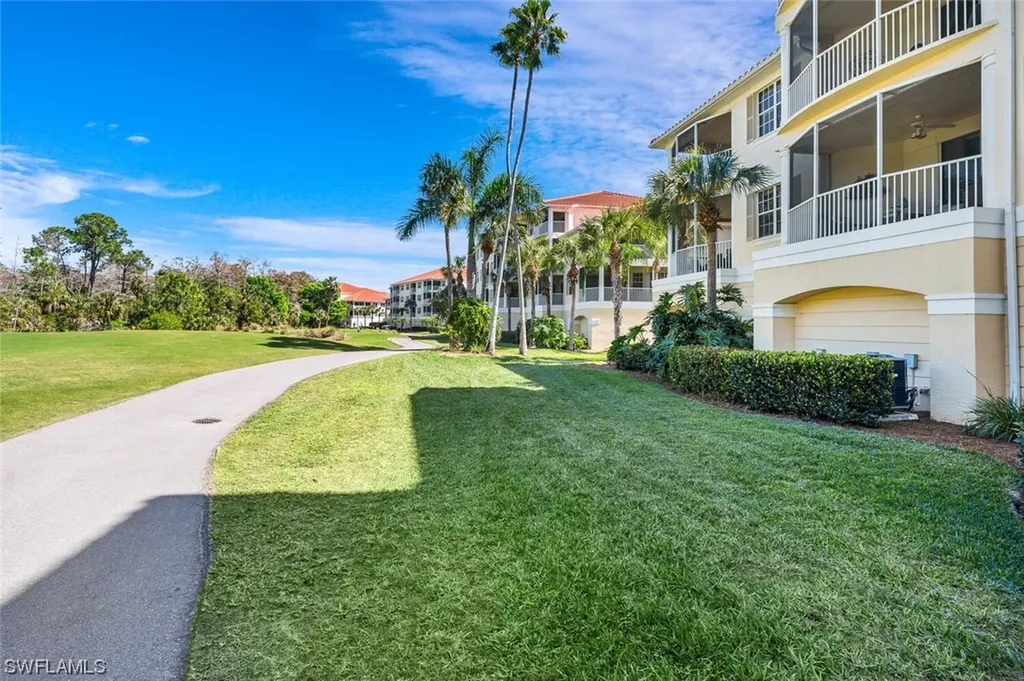 4873 Hampshire Court Naples FL 34112