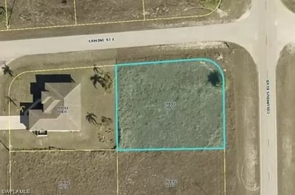 910 Columbus Avenue Lehigh Acres FL 33972