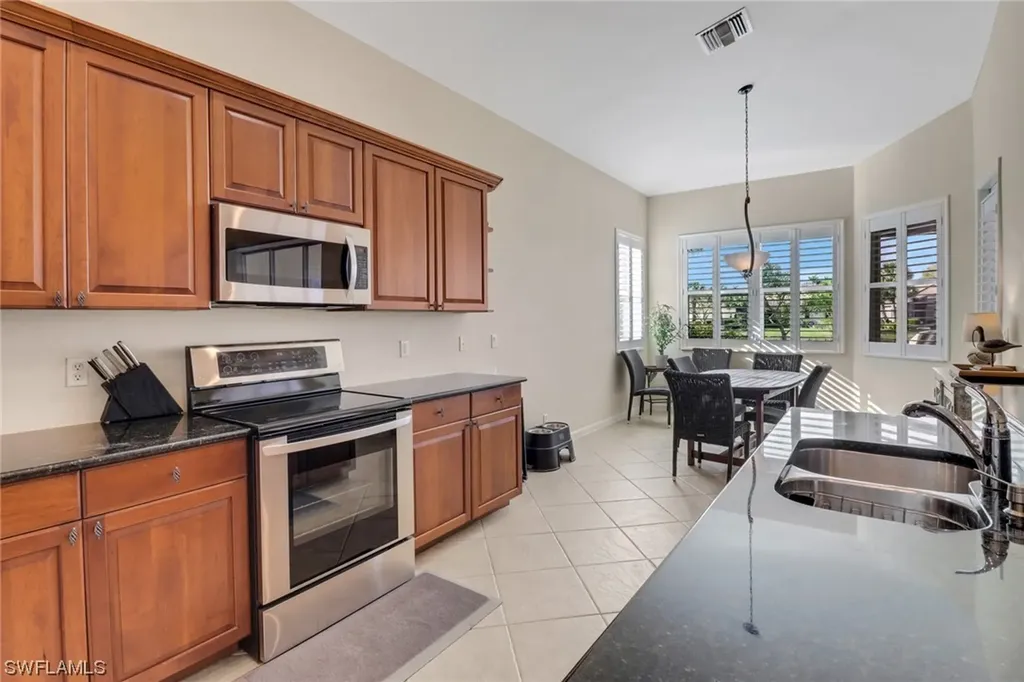3751 Lakeview Isle Court Fort Myers FL 33905