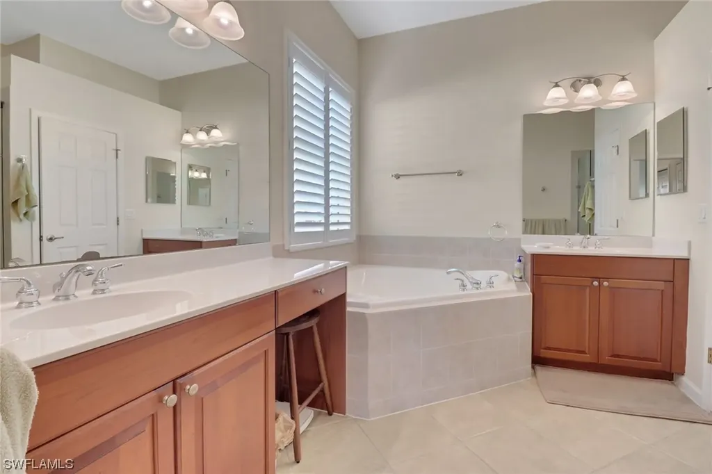 3751 Lakeview Isle Court Fort Myers FL 33905
