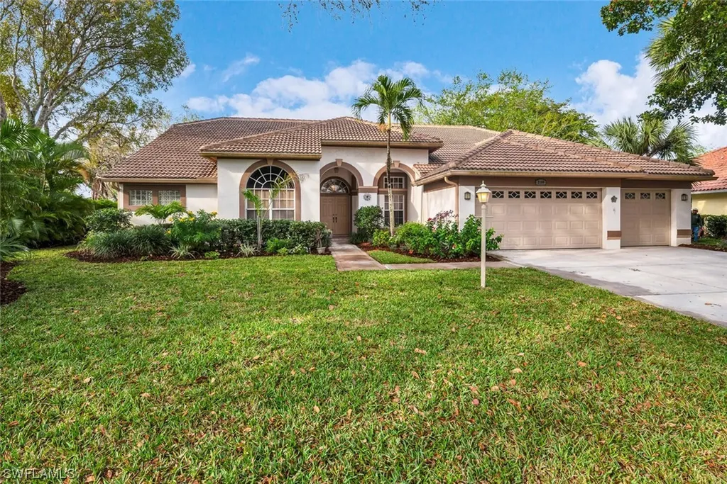 2109 Mission Drive Naples FL 34109