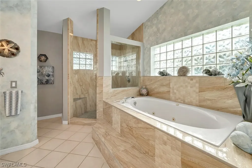2109 Mission Drive Naples FL 34109