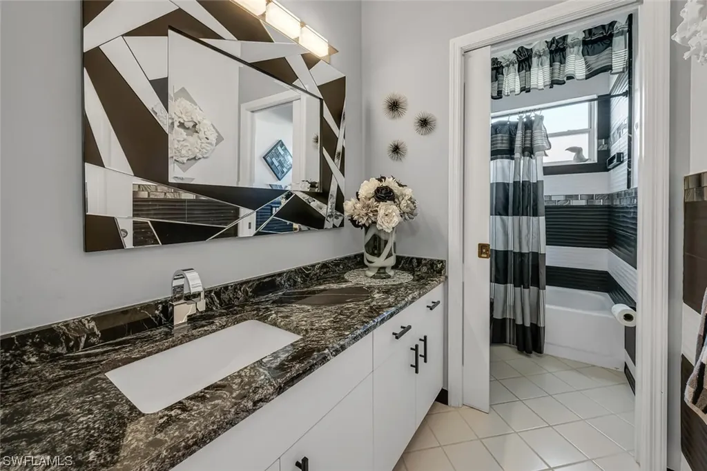 2109 Mission Drive Naples FL 34109