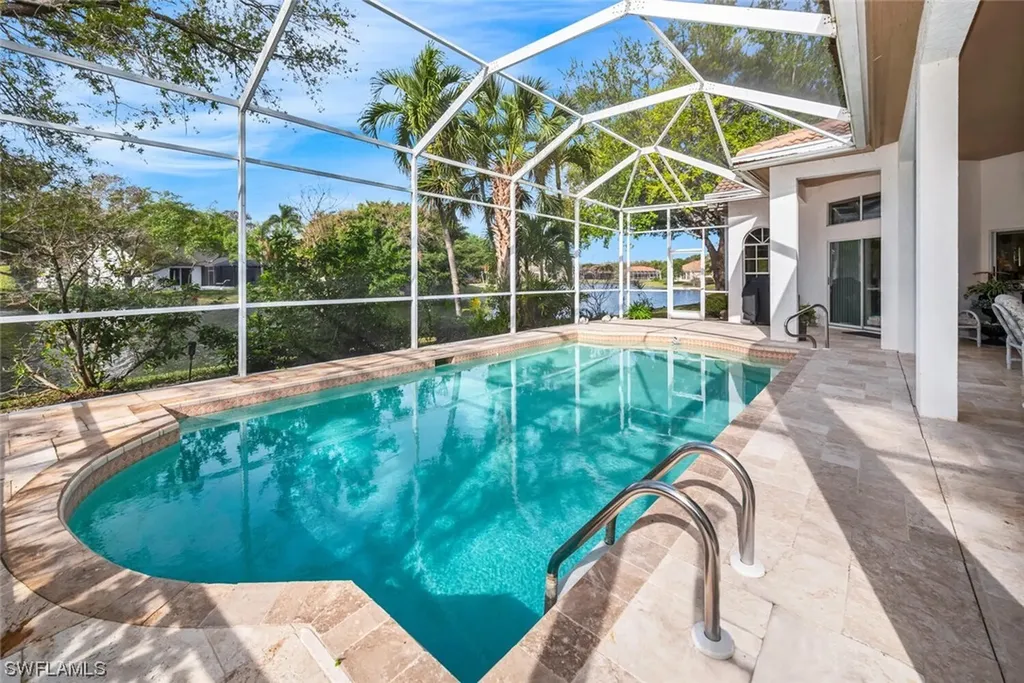 2109 Mission Drive Naples FL 34109