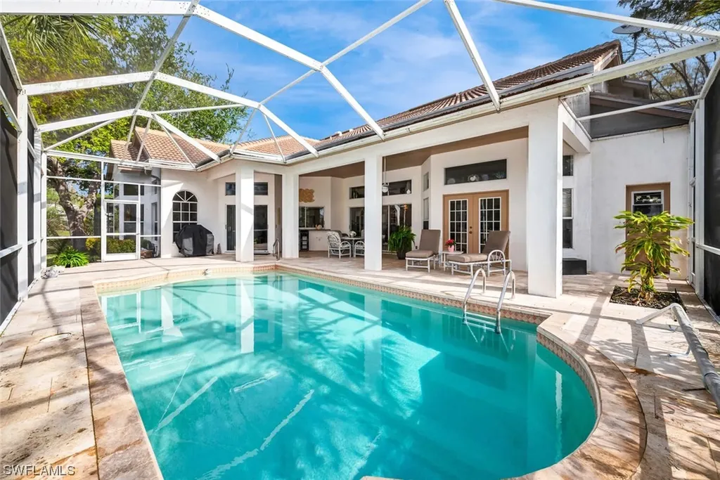 2109 Mission Drive Naples FL 34109