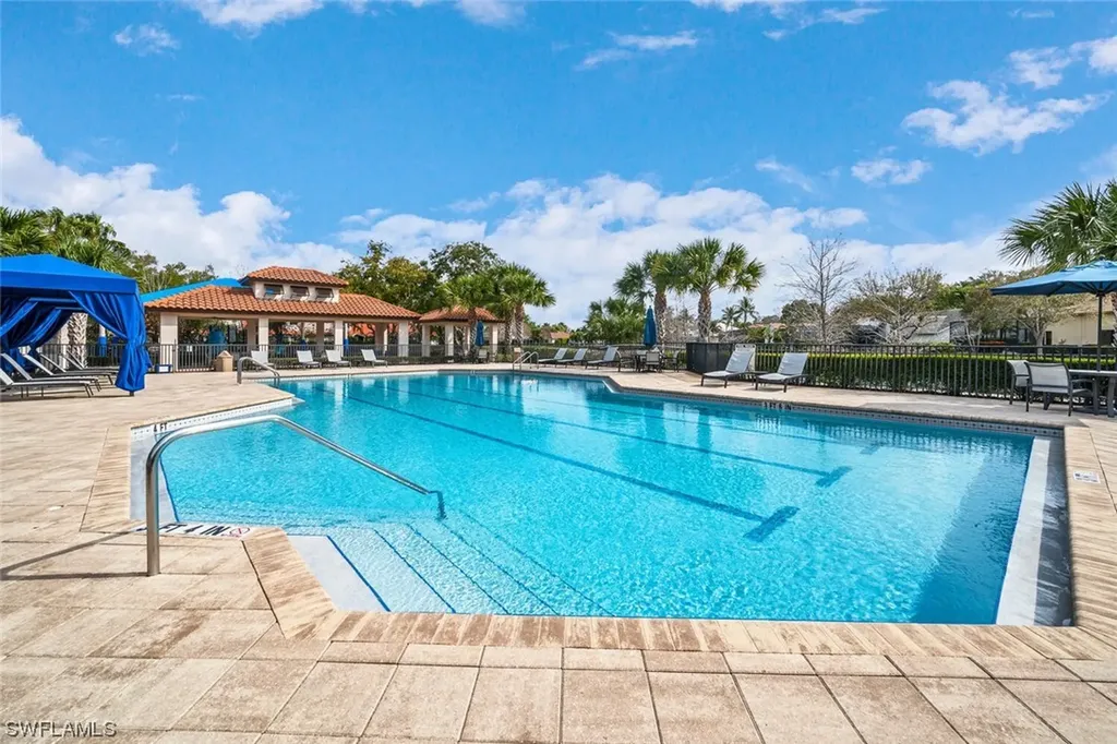 2109 Mission Drive Naples FL 34109