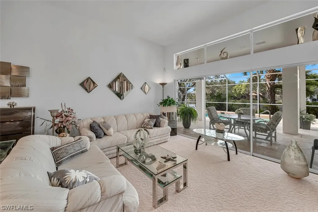 2109 Mission Drive Naples FL 34109