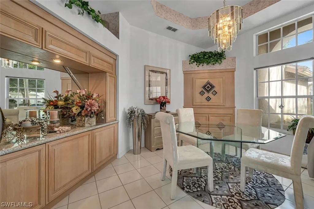 2109 Mission Drive Naples FL 34109