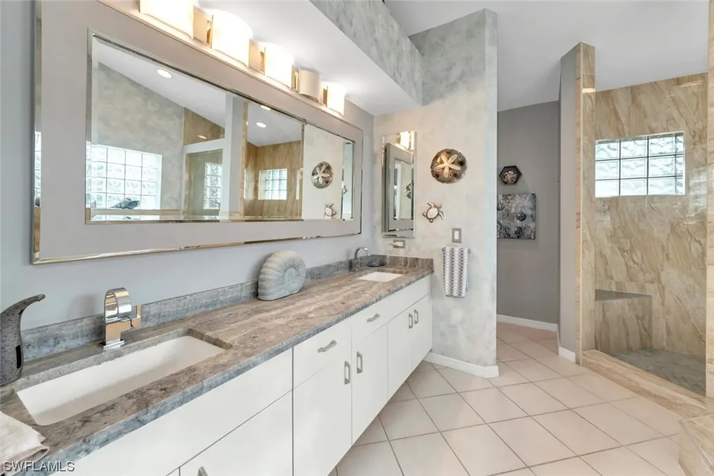 2109 Mission Drive Naples FL 34109