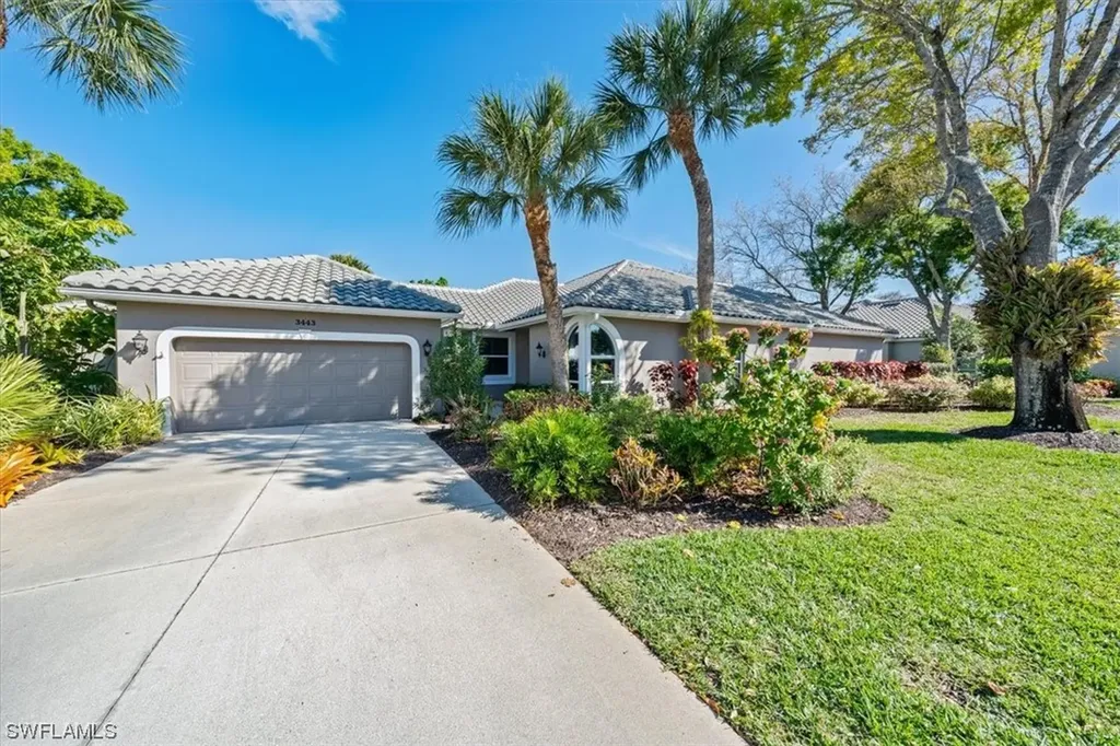 Bonita Springs FL, 3443 Wildwood Lake Circle