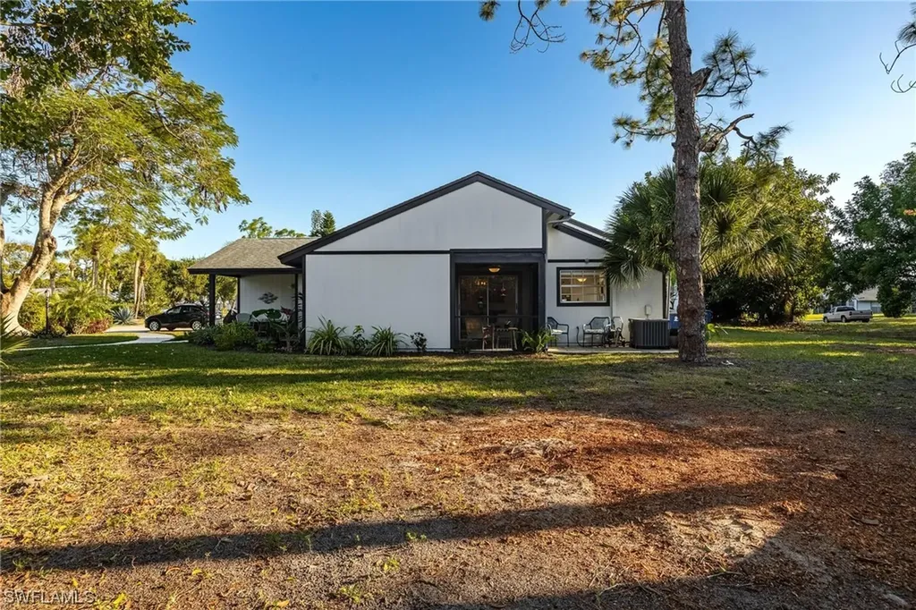 10450 Lakeport Court Lehigh Acres FL 33936