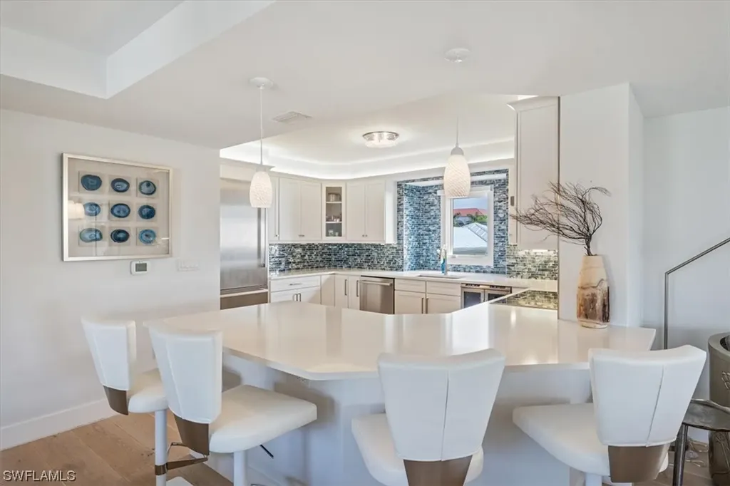 985 8th Avenue S Naples FL 34102