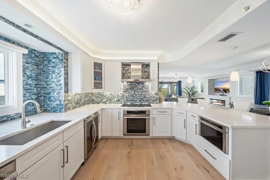 985 8th Avenue S Naples FL 34102