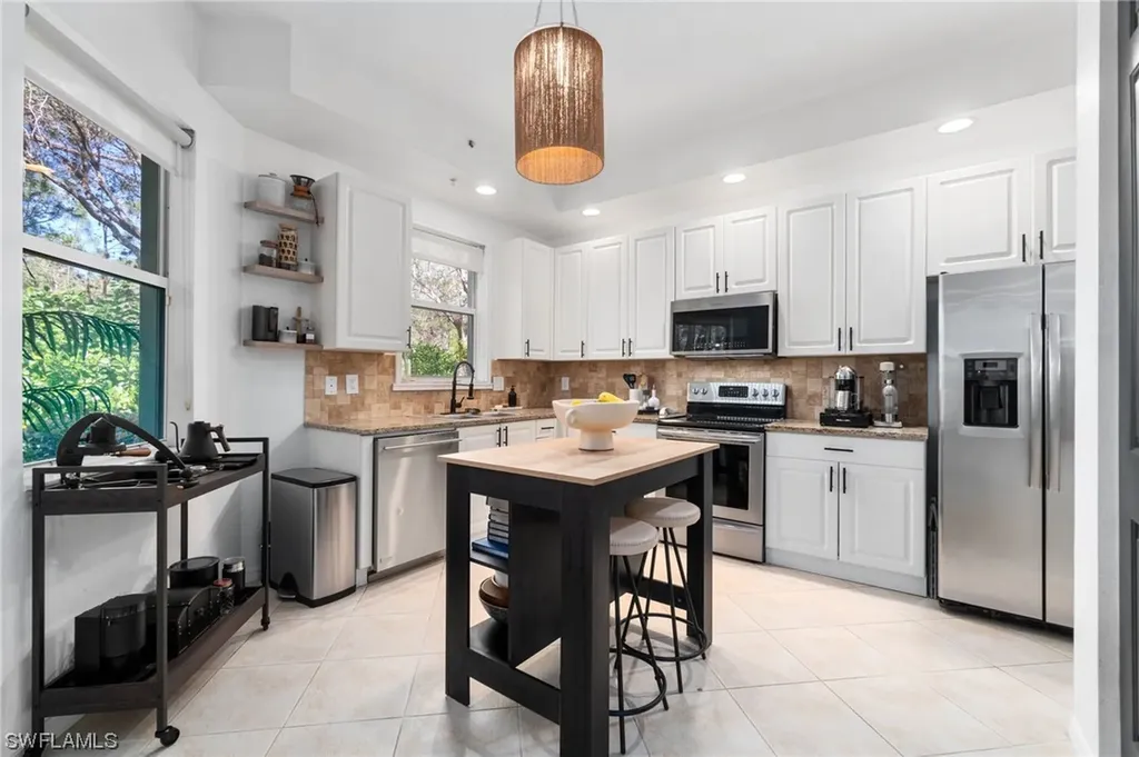 1415 Mariposa Circle Naples FL 34105