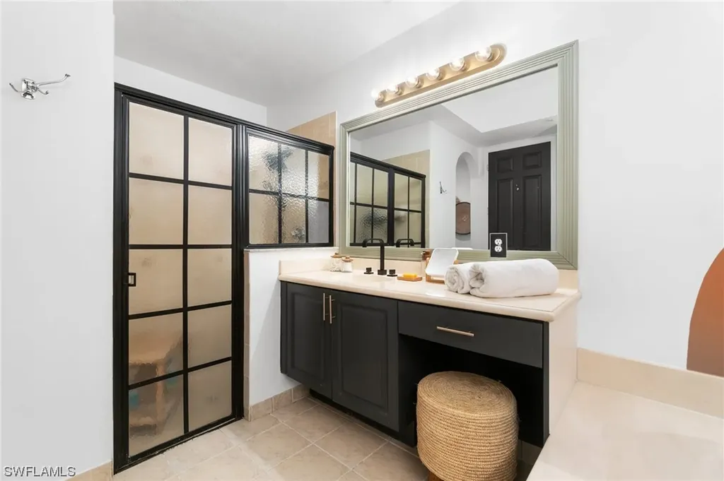 1415 Mariposa Circle Naples FL 34105