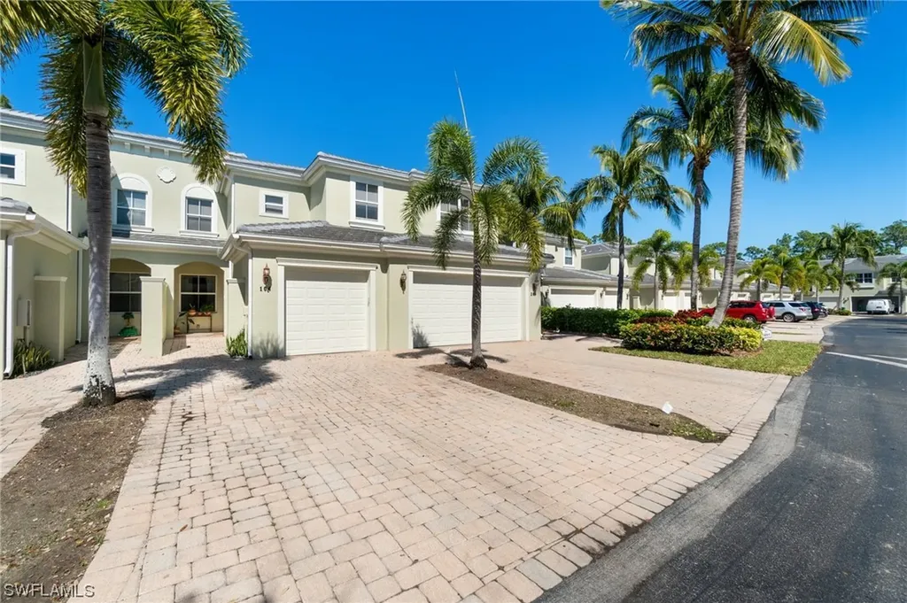 1415 Mariposa Circle Naples FL 34105