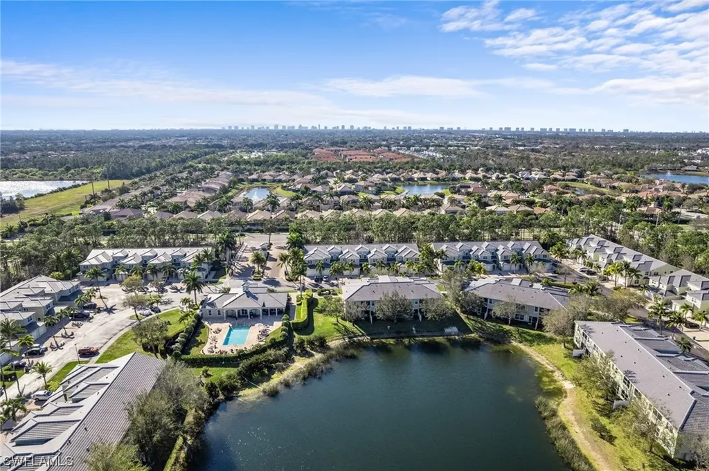 1415 Mariposa Circle Naples FL 34105