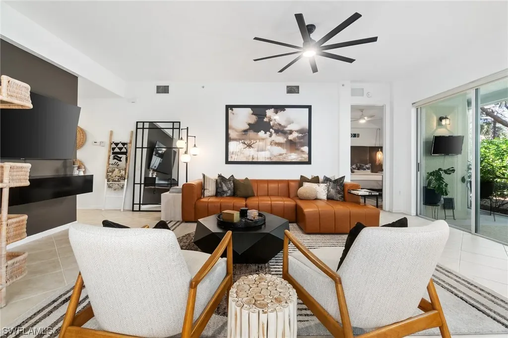 1415 Mariposa Circle Naples FL 34105