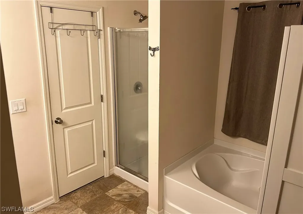 21 NW 5th Terrace Cape Coral FL 33993