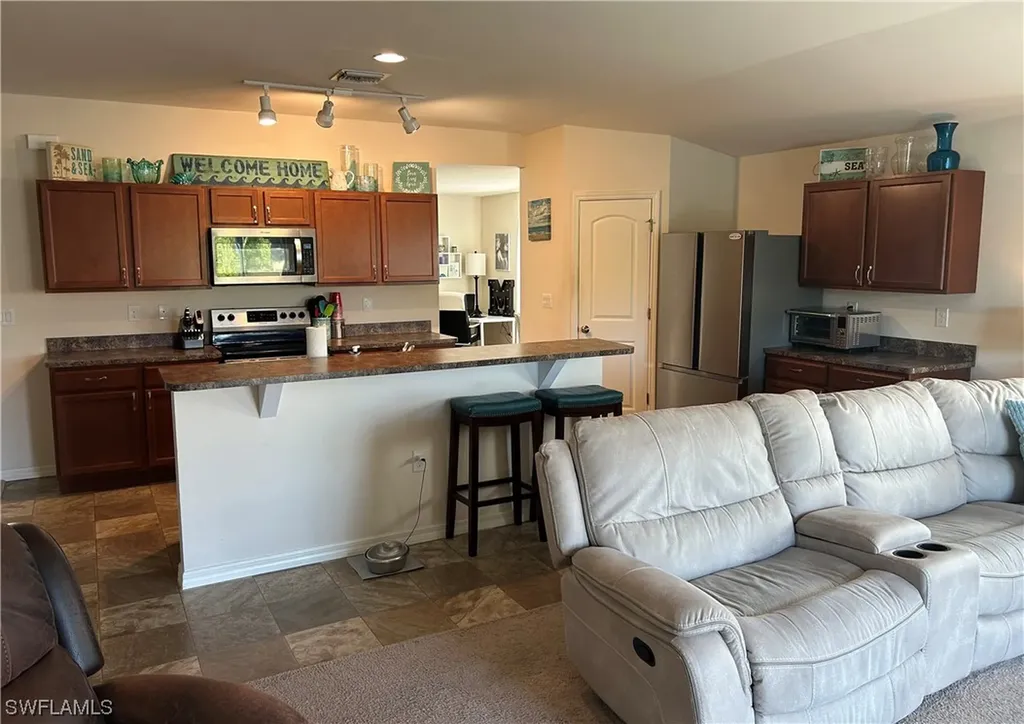 21 NW 5th Terrace Cape Coral FL 33993