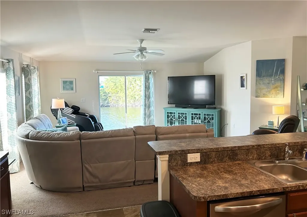 21 NW 5th Terrace Cape Coral FL 33993