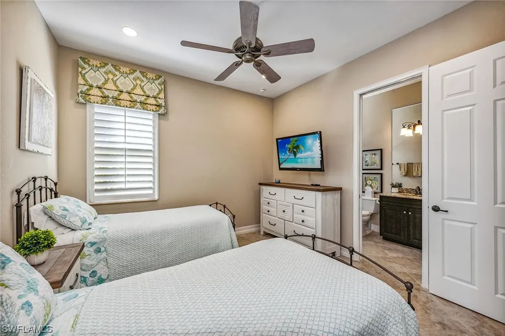 3437 Runaway Lane Naples FL 34114