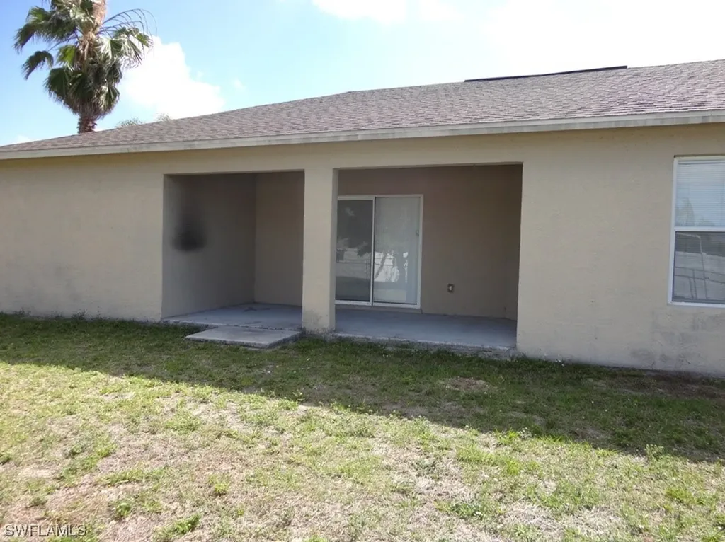 4538 SW 6th Place Cape Coral FL 33914