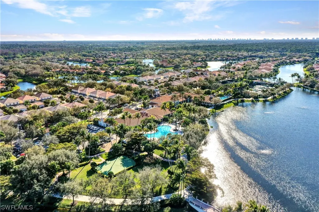 2895 Hatteras Way Naples FL 34119