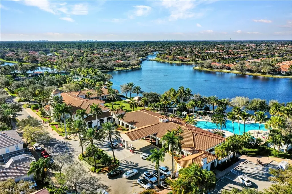 2895 Hatteras Way Naples FL 34119
