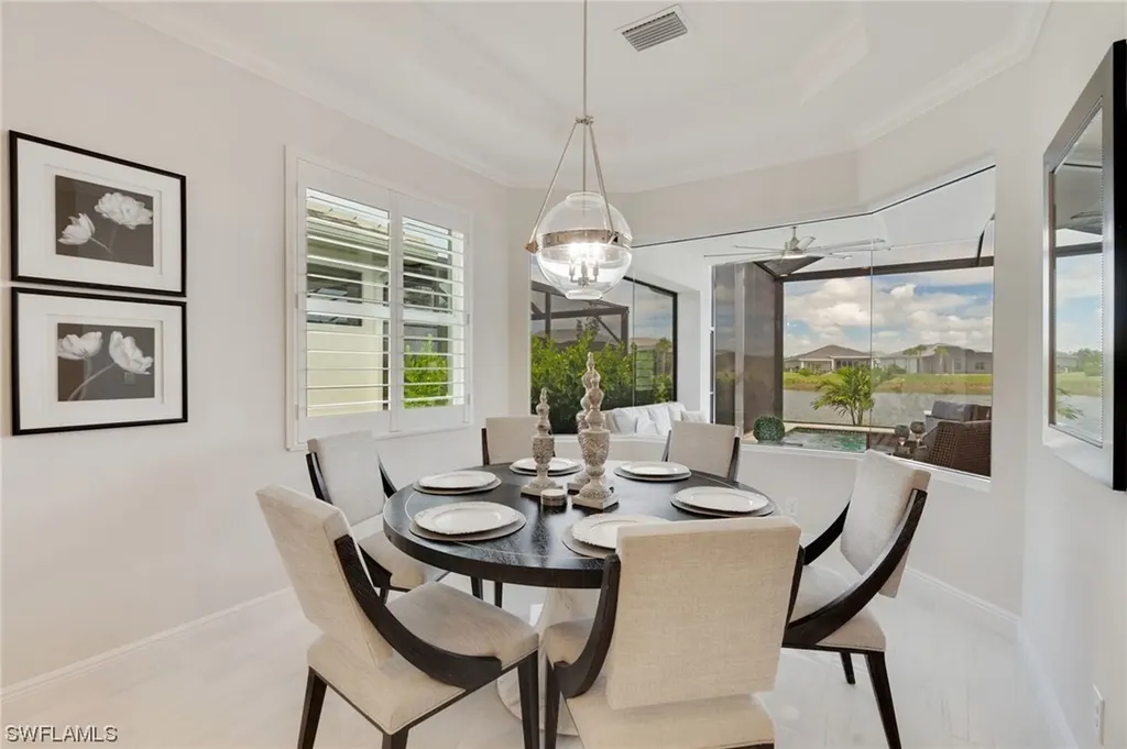 9257 Cayman Drive Naples FL 34114
