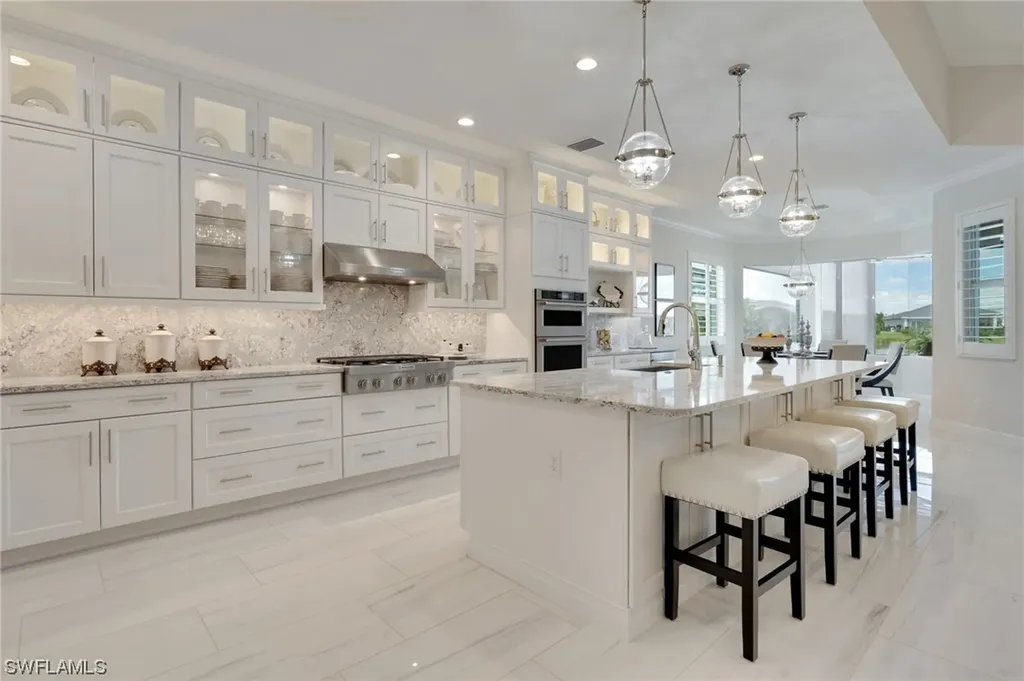 9257 Cayman Drive Naples FL 34114