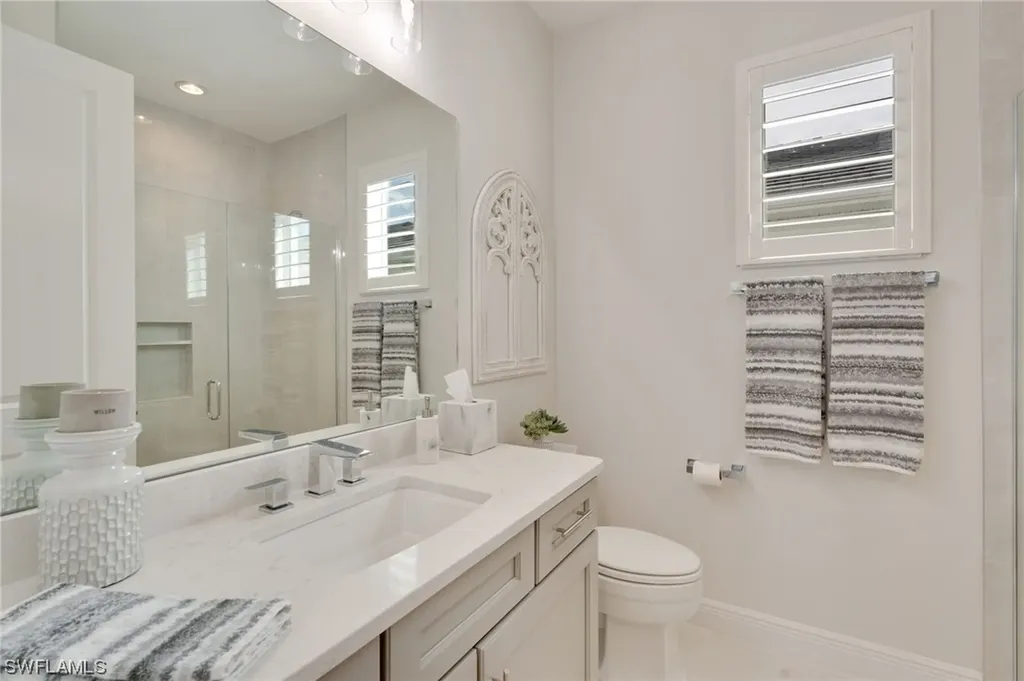 9257 Cayman Drive Naples FL 34114