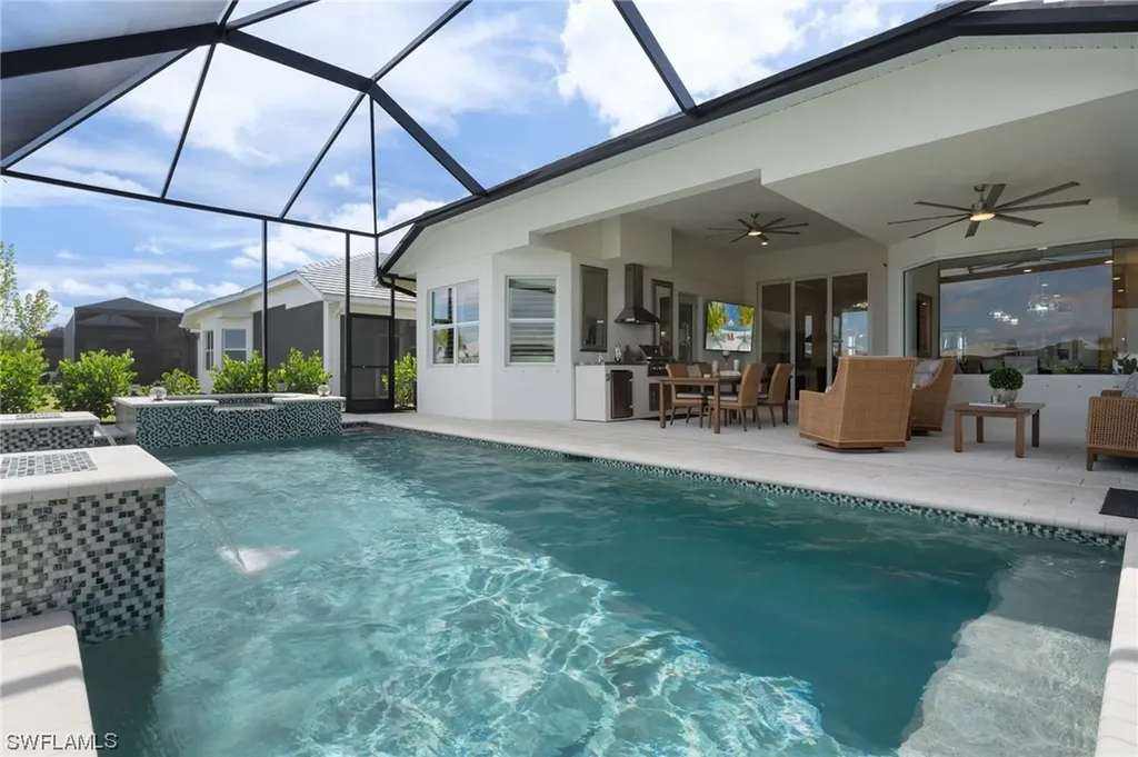 9257 Cayman Drive Naples FL 34114