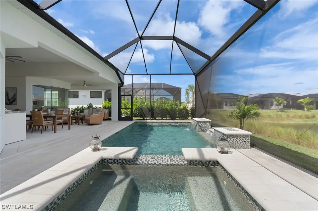 9257 Cayman Drive Naples FL 34114
