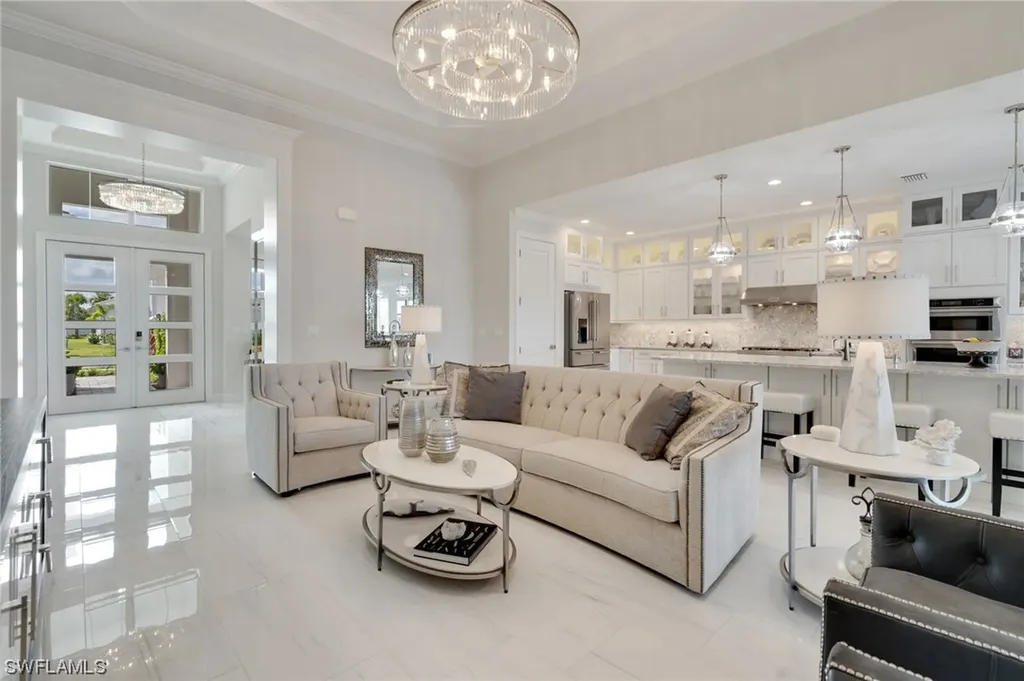 9257 Cayman Drive Naples FL 34114