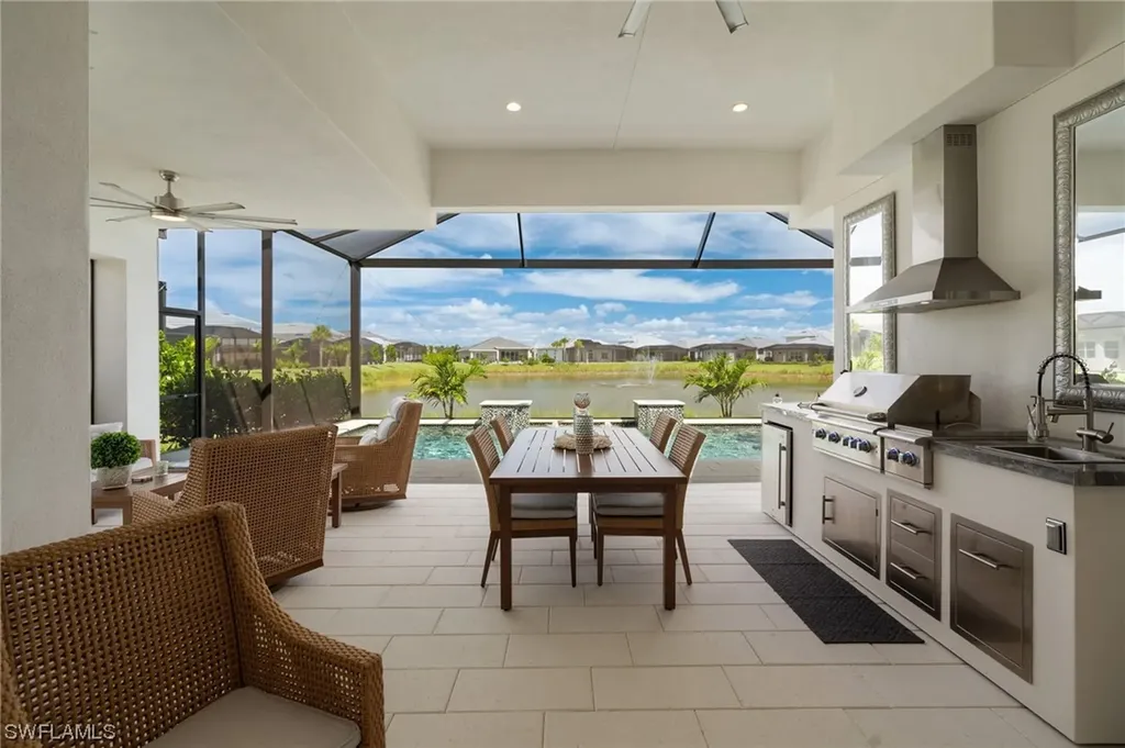 9257 Cayman Drive Naples FL 34114