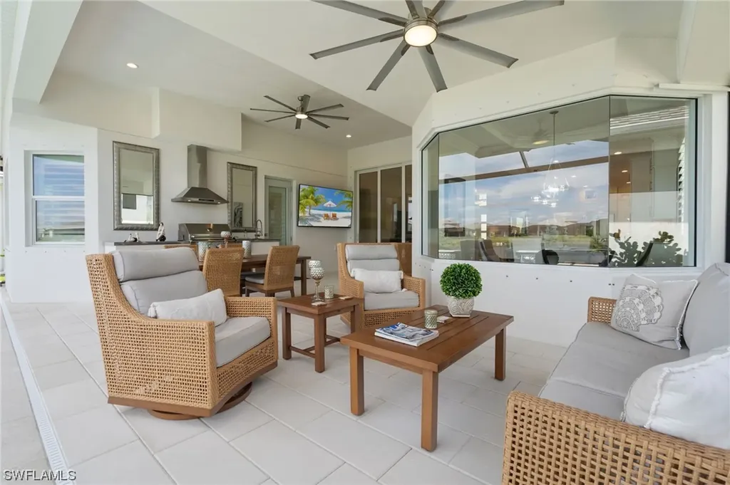 9257 Cayman Drive Naples FL 34114