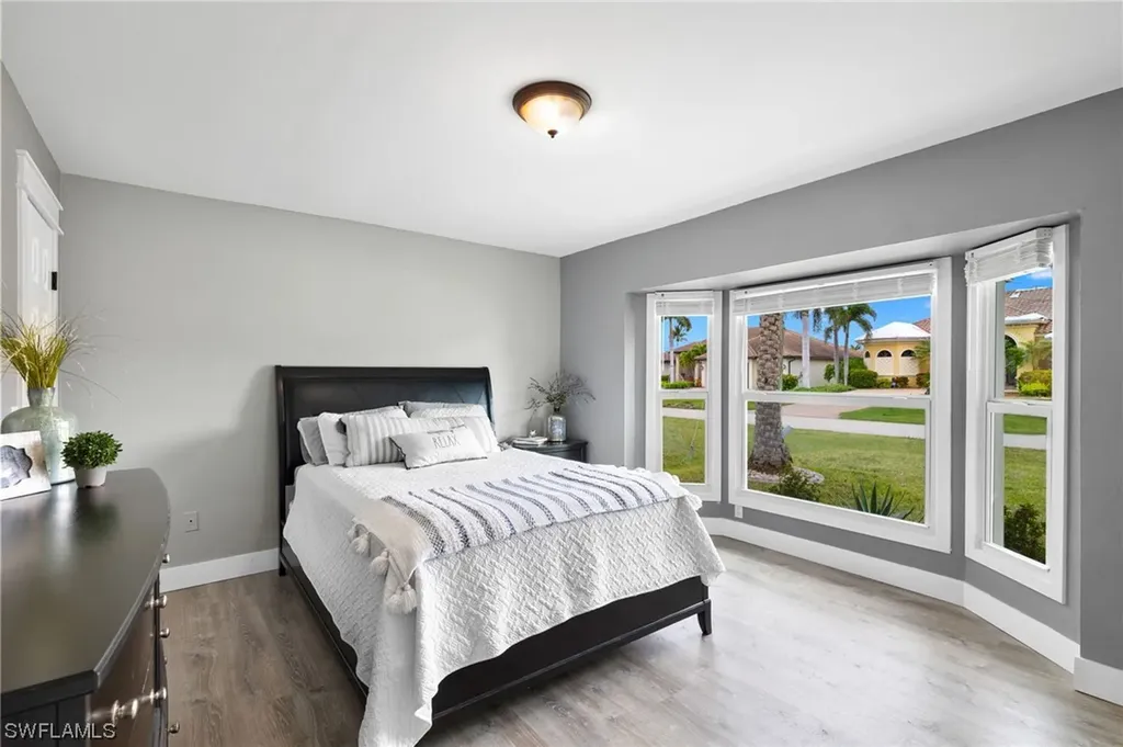 2910 SW 40th Street Cape Coral FL 33914