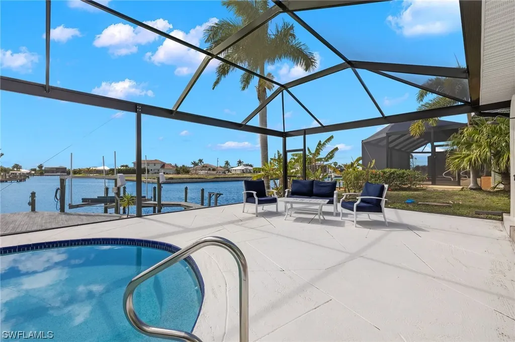 2910 SW 40th Street Cape Coral FL 33914